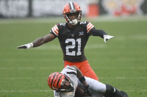 NFL players demand grass fields amid turf injury concerns, union says