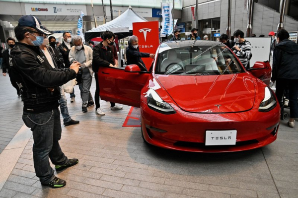 Tesla drops prices on key models Tesla drops prices on key models