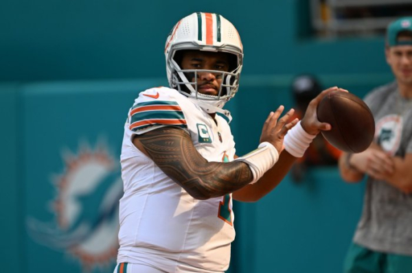 Tyreek Hill gives 'bulletin board material' to ex-teammates ahead of Dolphins-Chiefs game