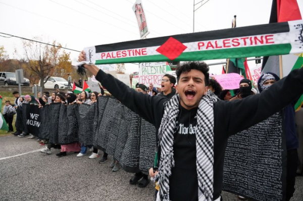 Man sets himself on fire outside Israeli embassy in Washington D.C. Man sets himself on fire outside Israeli embassy in Washington D.C.