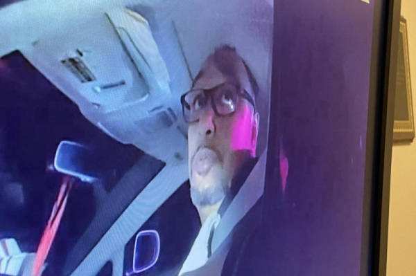 Manhunt underway after Tennessee deputy shot, killed during traffic stop Manhunt underway after Tennessee deputy shot, killed during traffic stop