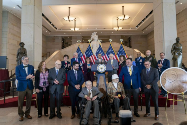 After decades of secrecy, 'Ghost Army' soldiers of WWII recognized with congressional medal After decades of secrecy, 'Ghost Army' soldiers of WWII recognized with congressional medal