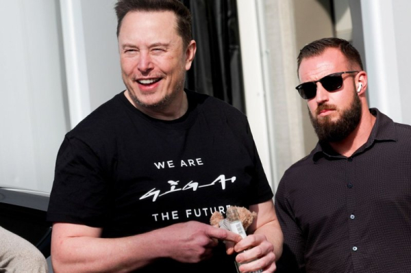 Elon Musk announces Tesla Robotaxi reveal for Aug. 8 Elon Musk announces Tesla Robotaxi reveal for Aug. 8