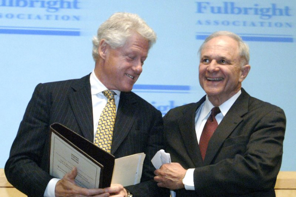Former Arkansas governor, U.S. senator David Pryor dies at 89 Former Arkansas governor, U.S. senator David Pryor dies at 89