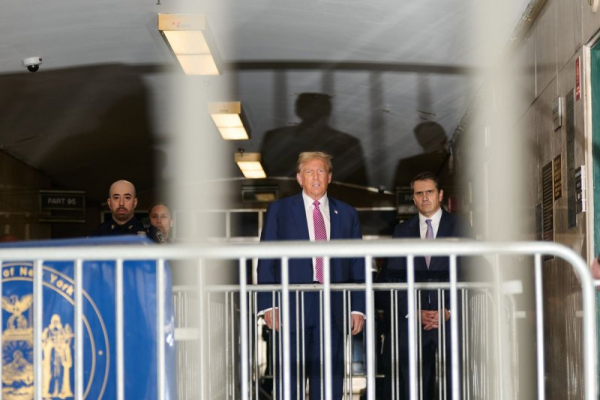 Man who set himself on fire outside of Trump courtroom dies of injuries Man who set himself on fire outside of Trump courtroom dies of injuries