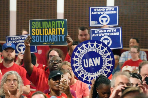 Tennessee Volkswagen workers vote to join UAW in historic union win Tennessee Volkswagen workers vote to join UAW in historic union win