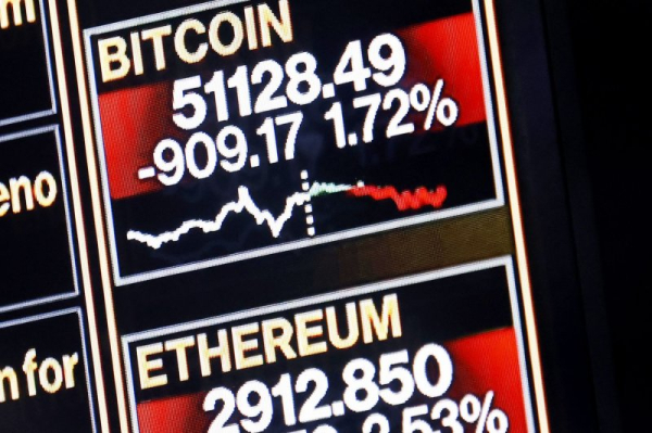 Bitcoin, other cryptocurrencies tumble over Mt. Gox payback fears Bitcoin, other cryptocurrencies tumble over Mt. Gox payback fears