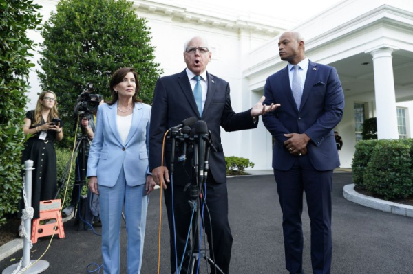 Governors back Joe Biden, who will 'absolutely not' leave race Governors back Joe Biden, who will 'absolutely not' leave race
