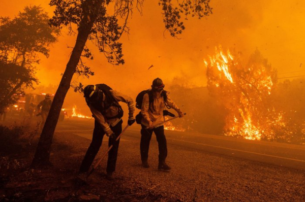Thompson Fire forces 13,000 to evacuate in California