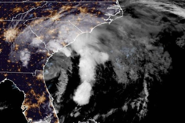 Weakened Tropical Storm Debby heads for southeast U.S. Weakened Tropical Storm Debby heads for southeast U.S.