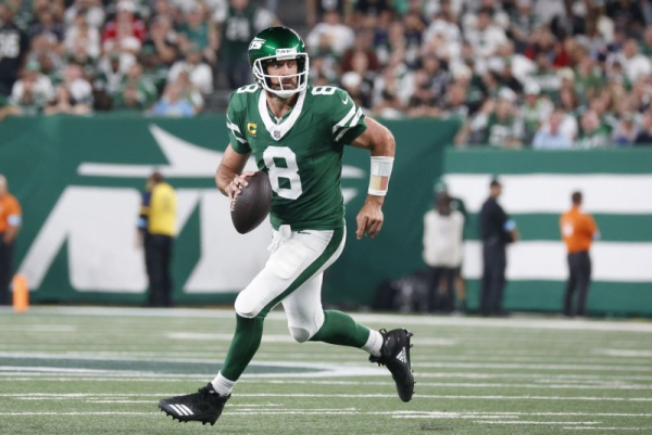 Aaron Rodgers leads N.Y. Jets past New England Patriots 24-3 Aaron Rodgers leads N.Y. Jets past New England Patriots 24-3