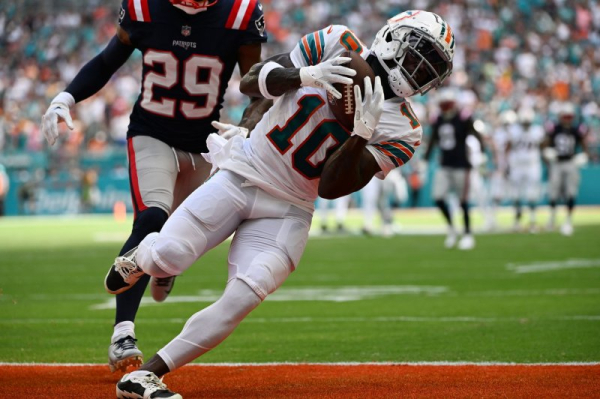 Citing 'misguided power,' Miami Dolphins urge action against officers who detained Tyreek Hill Citing 'misguided power,' Miami Dolphins urge action against officers who detained Tyreek Hill