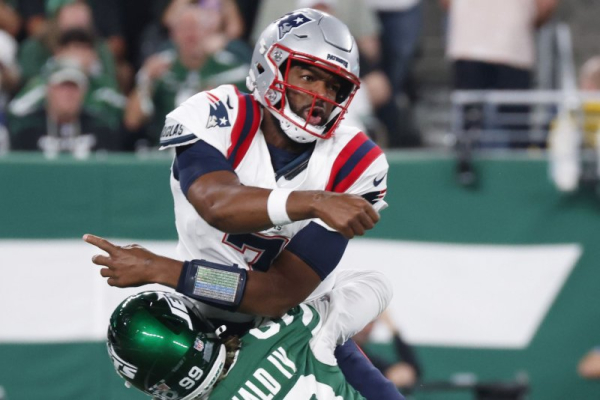 New England Patriots QB Jacoby Brissett keeps starting job, coach praises toughness New England Patriots QB Jacoby Brissett keeps starting job, coach praises toughness