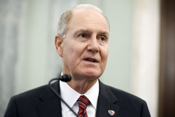 Southwest Airlines backs CEO, Board Chair to exit 2025 amid changes by Elliot Investments Southwest Airlines backs CEO, Board Chair to exit 2025 amid changes by Elliot Investments