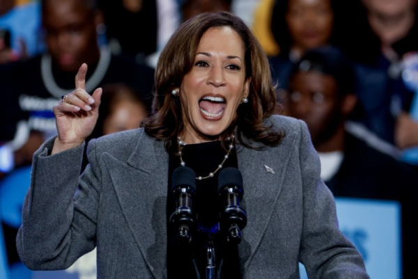 Harris rallies with Usher in Atlanta, Trump speaks in Pa. as early voting begins Harris rallies with Usher in Atlanta, Trump speaks in Pa. as early voting begins