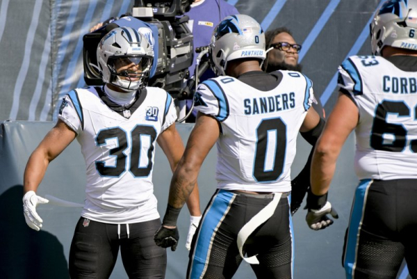 Hubbard among 4 must-start Week 7 fantasy football running backs Hubbard among 4 must-start Week 7 fantasy football running backs
