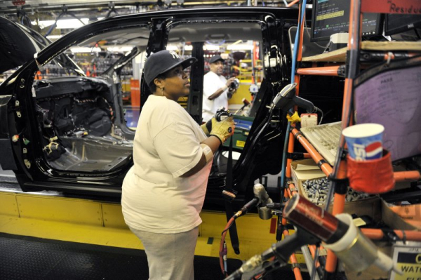 Stellantis Q3 sales fall 20%, weighed down by Chrysler, Dodge Stellantis Q3 sales fall 20%, weighed down by Chrysler, Dodge