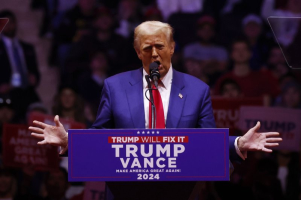 Trump, Harris campaign in Wisconsin six days before general election Trump, Harris campaign in Wisconsin six days before general election