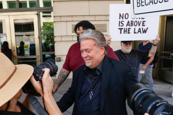 Ex-Trump adviser Steve Bannon's border wall fraud case postponed to February Ex-Trump adviser Steve Bannon's border wall fraud case postponed to February