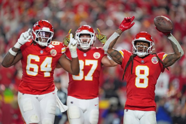 Fantasy football: Rodgers, Davis, Jennings among top add/drops for Week 10