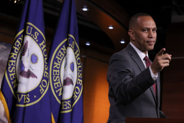 House Democrats re-elect Hakeem Jeffries as leader and others amid GOP control House Democrats re-elect Hakeem Jeffries as leader and others amid GOP control