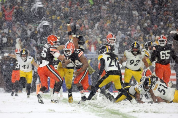 Tagovailoa, Richardson among 5 must-start fantasy football quarterbacks for Week 12 Tagovailoa, Richardson among 5 must-start fantasy football quarterbacks for Week 12