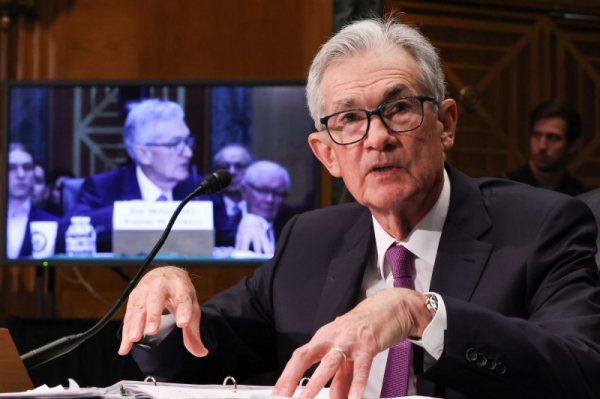 Dow drops 1,100 points after Fed announces quarter-point rate reduction Dow drops 1,100 points after Fed announces quarter-point rate reduction