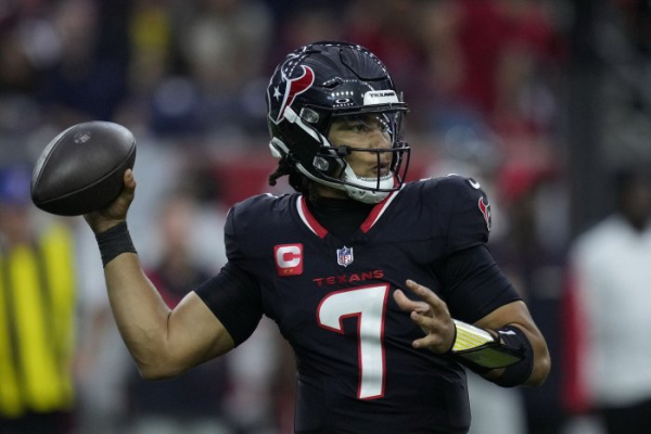 Higgins, Sutton among 4 must-start Week 16 fantasy football wide receivers