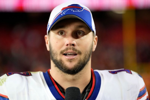 Josh Allen, Buffalo Bills dominate San Francisco 49ers; Christian McCaffrey injured Josh Allen, Buffalo Bills dominate San Francisco 49ers; Christian McCaffrey injured
