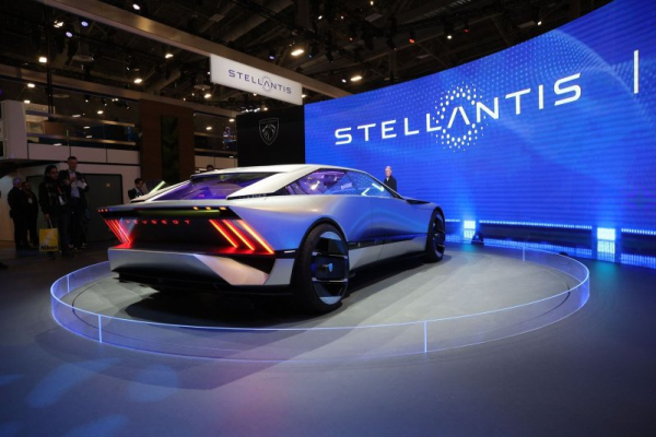 U.S. Energy Department unveils $7.54B loan for Samsung, Stellatis EV battery plant U.S. Energy Department unveils $7.54B loan for Samsung, Stellatis EV battery plant