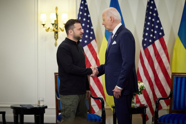 U.S. unveils more weapons for Ukraine just weeks before Trump admin. takes over U.S. unveils more weapons for Ukraine just weeks before Trump admin. takes over