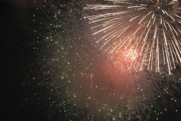 3 dead, dozens injured in New Year's fireworks explosion in Hawaii 3 dead, dozens injured in New Year's fireworks explosion in Hawaii