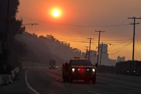 FAA: Drone strikes aircraft fighting California wildfires FAA: Drone strikes aircraft fighting California wildfires