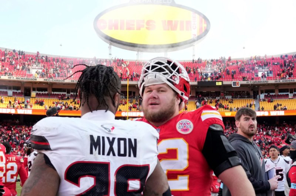 NFL playoffs: Reigning champion Chiefs open divisional weekend vs. Texans