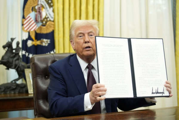 Trump declassifies JFK, RFK and MLK Jr. assassination files Trump declassifies JFK, RFK and MLK Jr. assassination files