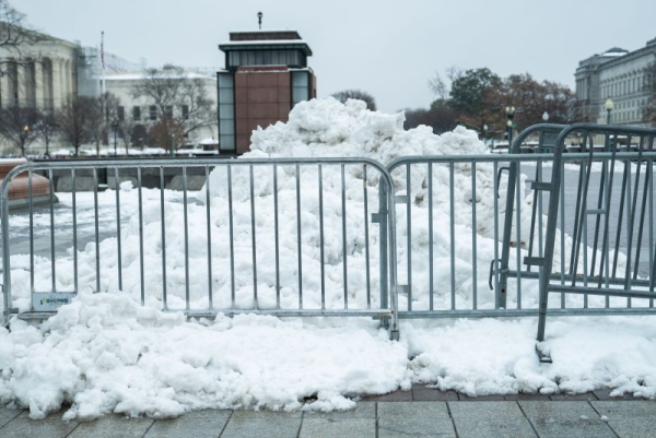 At least 9 people dead as winter weather batters nation At least 9 people dead as winter weather batters nation