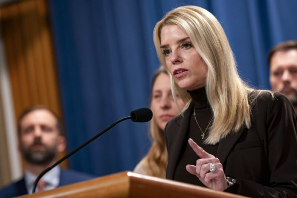 Bondi sues state of New York on failure to enforce federal immigration laws Bondi sues state of New York on failure to enforce federal immigration laws