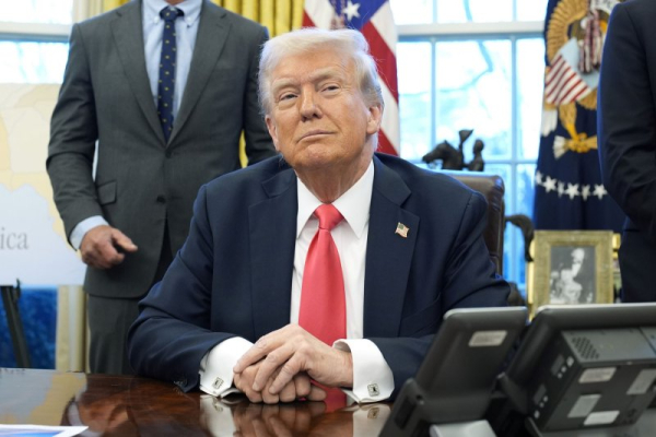 Federal judge continues to block Trump's federal funding freeze Federal judge continues to block Trump's federal funding freeze