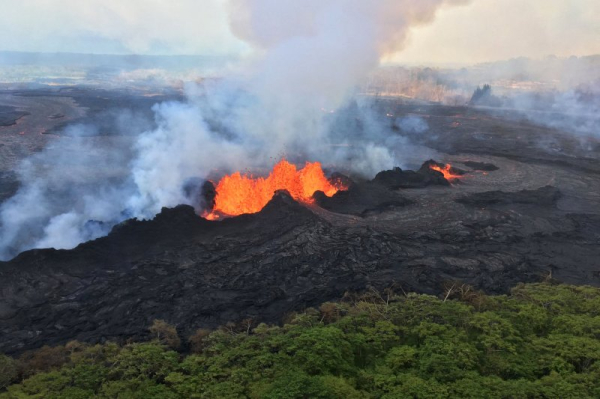 Hawaii's Kilauea volcano erupts for 10th time Hawaii's Kilauea volcano erupts for 10th time