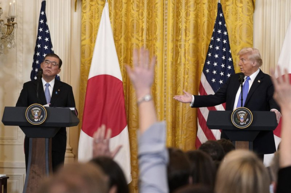 Trump backs Japanese investment in U.S. Steel, doesn't rule out tariffs Trump backs Japanese investment in U.S. Steel, doesn't rule out tariffs