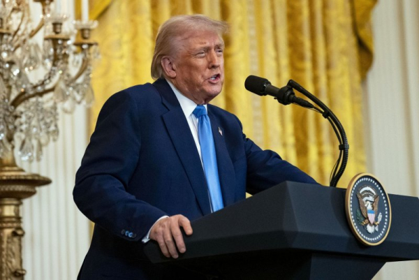Trump says administration will move forward with Canada, Mexico tariffs Trump says administration will move forward with Canada, Mexico tariffs