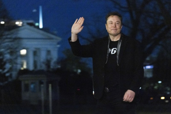 Elon Musk PAC offers $100 for signature on petition opposing 'activist judges'