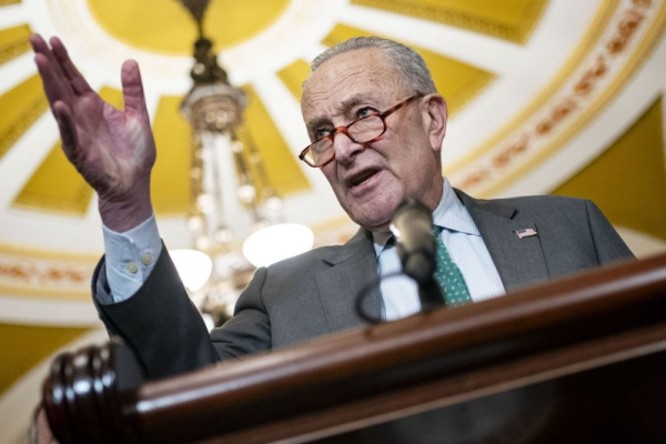 Government shutdown looms: Schumer to vote in favor of CR bill, other Dems to vote 'no'
