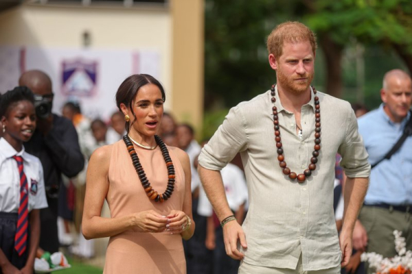 No drug use, special treatment apparent in Prince Harry's visa request