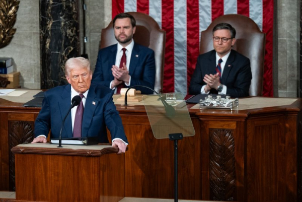 Raucous start as President Donald Trump addresses joint session of Congress