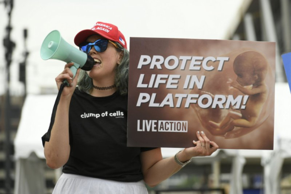 Two arrested in Texas for performing abortions Two arrested in Texas for performing abortions