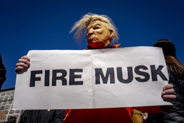 More than 500,000 people expected at anti-Trump rallies nationwide More than 500,000 people expected at anti-Trump rallies nationwide