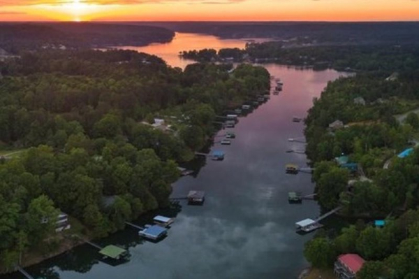 Three dead, three injured after boating crash at Major League Fishing event in Alabama Three dead, three injured after boating crash at Major League Fishing event in Alabama