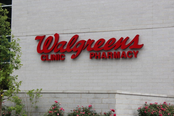 Walgreens agrees to pay up to $350M in opioid prescription settlement