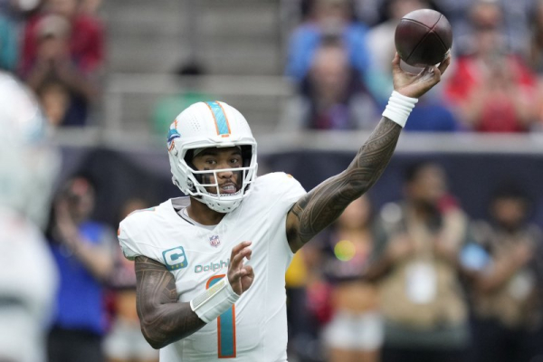 Dolphins have 'expectation of mastery' for quarterback Tua Tagovailoa